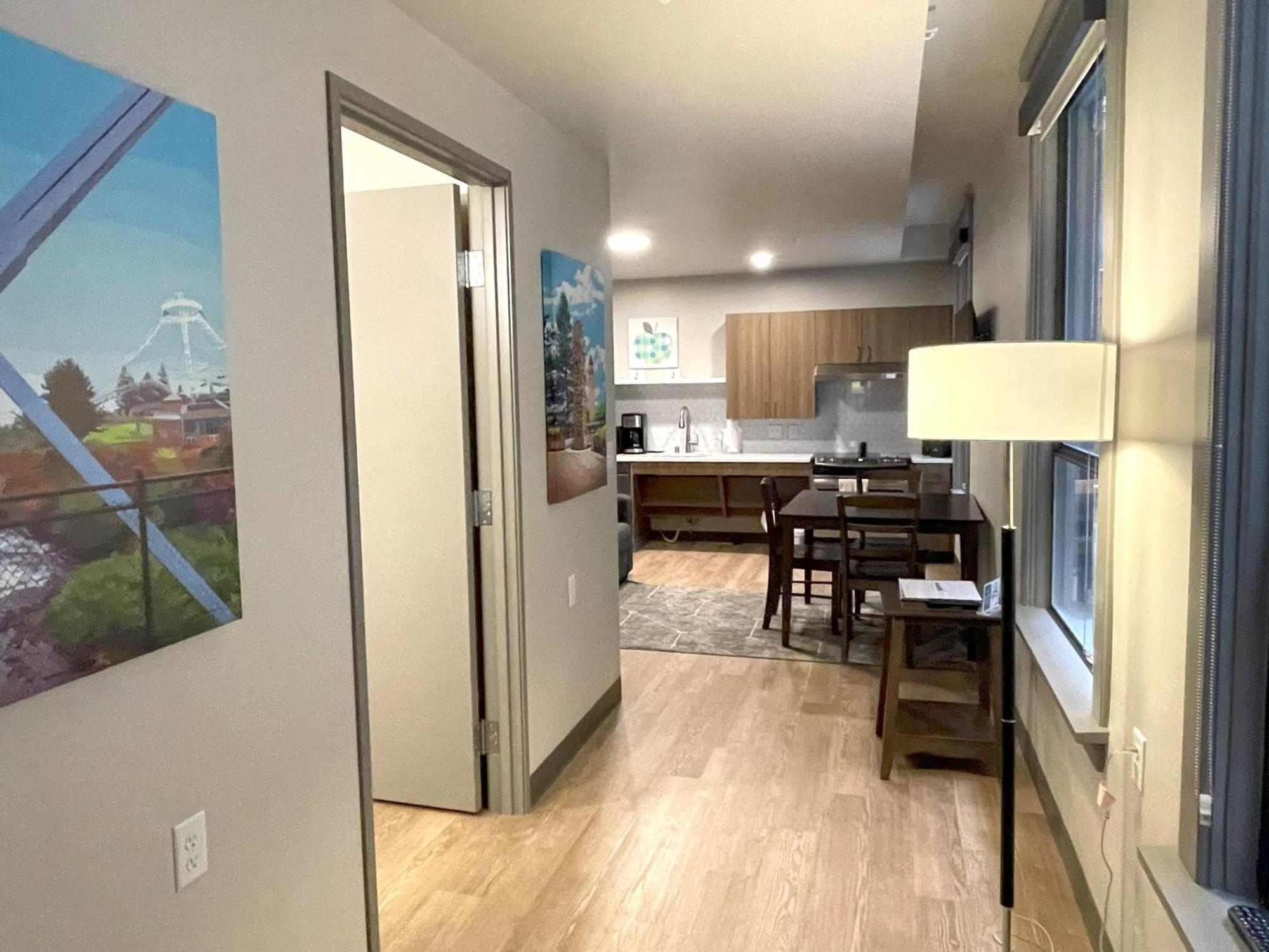 Riverfront Park Travel Apartments Spokane Room photo