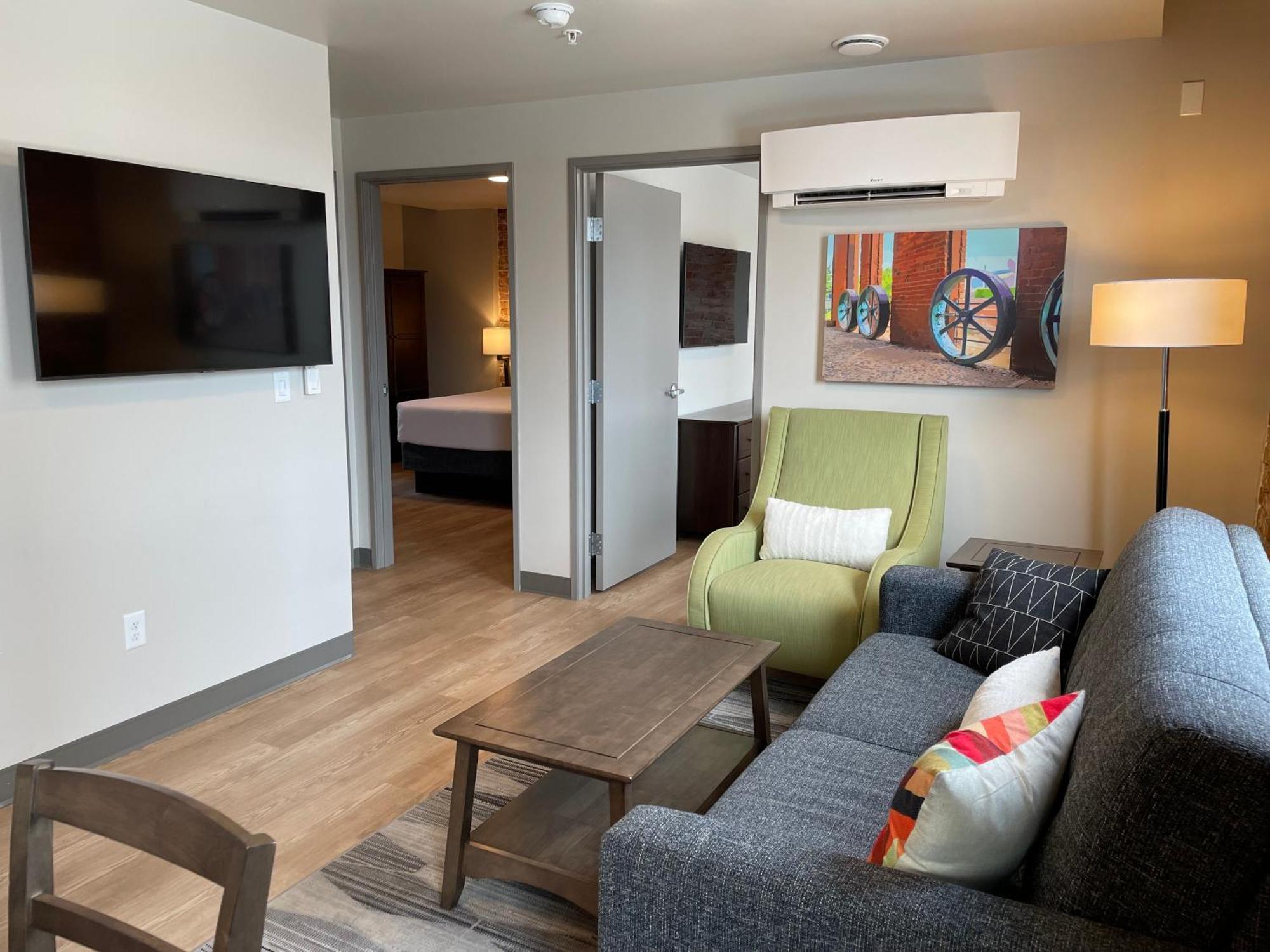 Riverfront Park Travel Apartments Spokane Room photo
