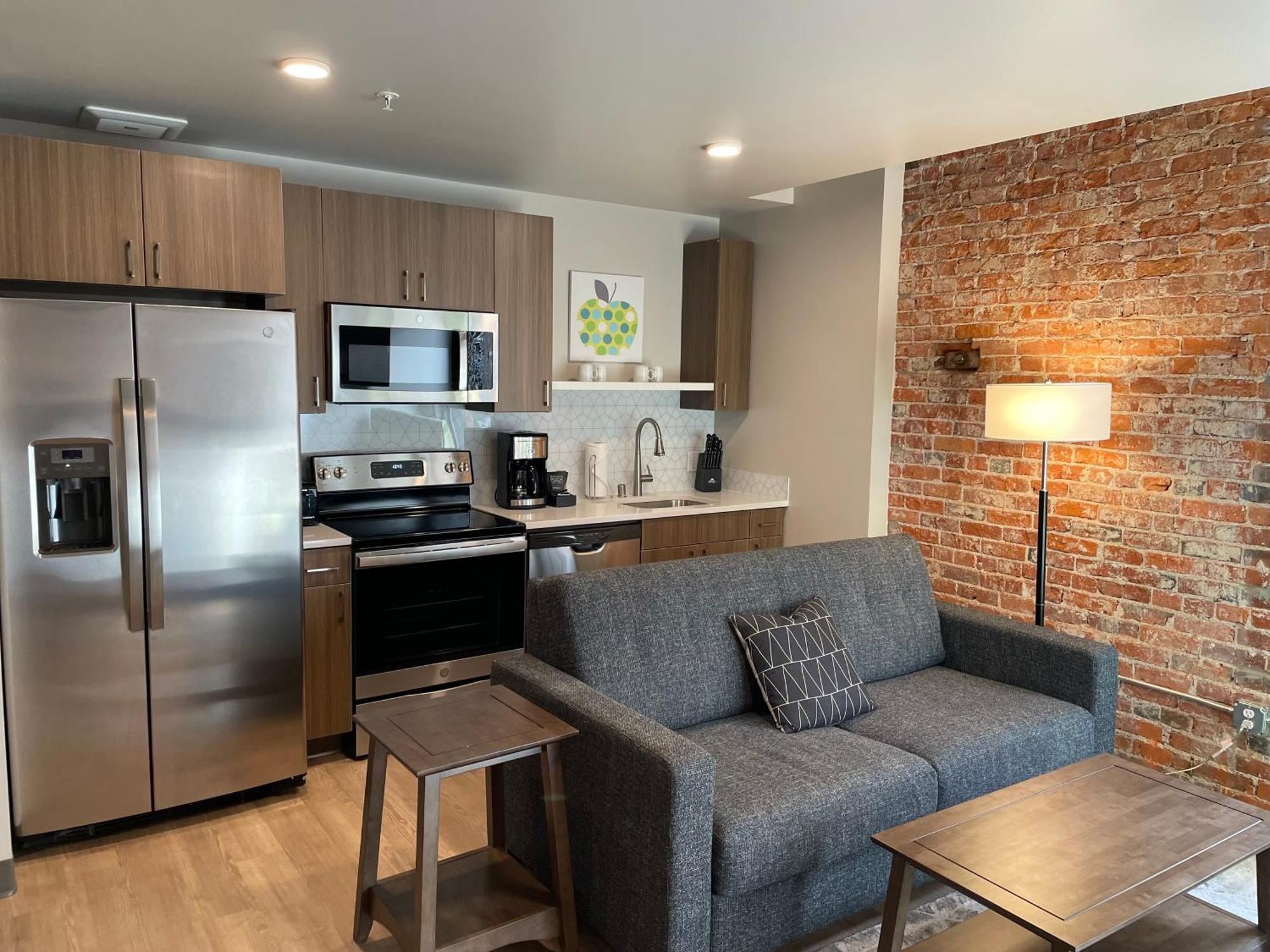 Riverfront Park Travel Apartments Spokane Room photo