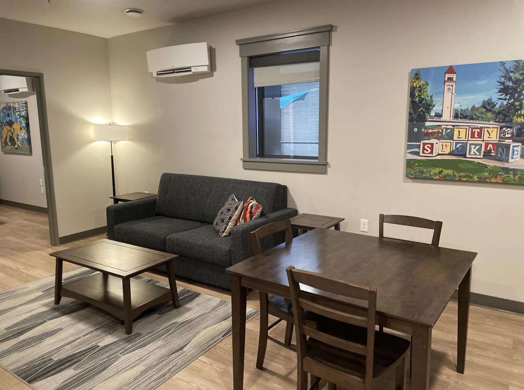 Riverfront Park Travel Apartments Spokane Room photo